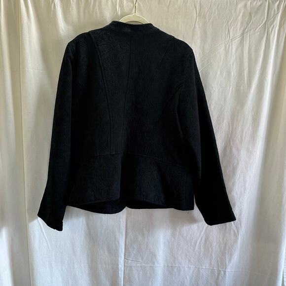 Mossimo Black Textured Jacket – Size 20W - Picture 2 of 4